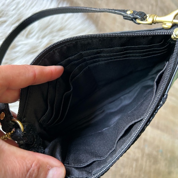 Coach Authentic Black Leather Wristlet Clutch gold hardware classic clean!! - Picture 2 of 12